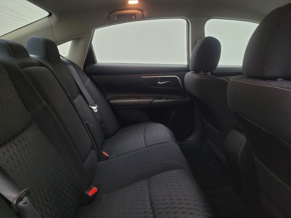 2016 Nissan Altima in Columbus, OH 43231 - 18084986 19