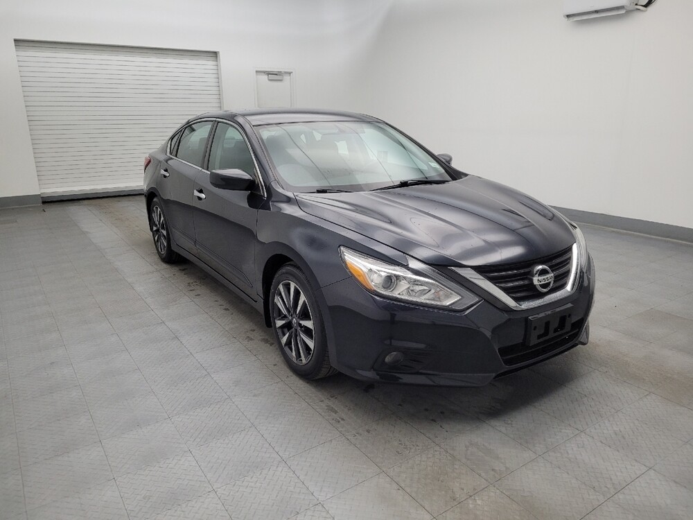 2016 Nissan Altima in Columbus, OH 43231 - 18084986 13