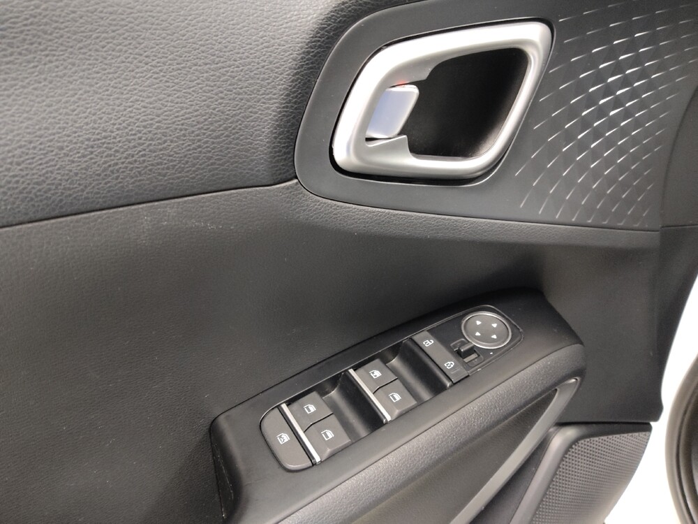 2020 Kia Soul in Columbus, OH 43231 - 18084987 27