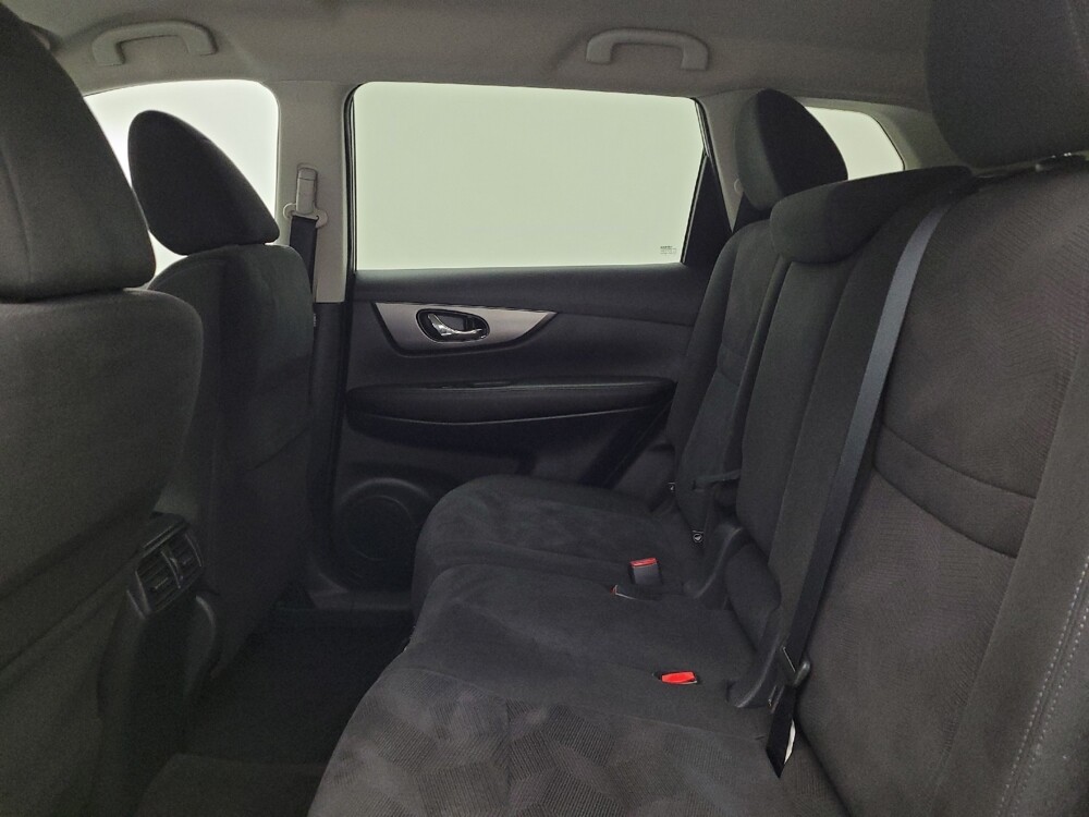 2015 Nissan Rogue in Cincinnati, OH 45255 - 18084988 18