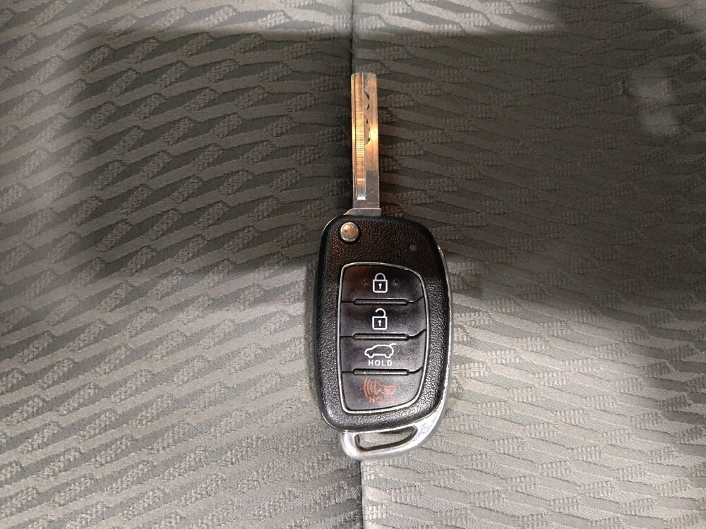 2018 Hyundai Santa Fe in Columbus, OH 43231 - 18084989 32