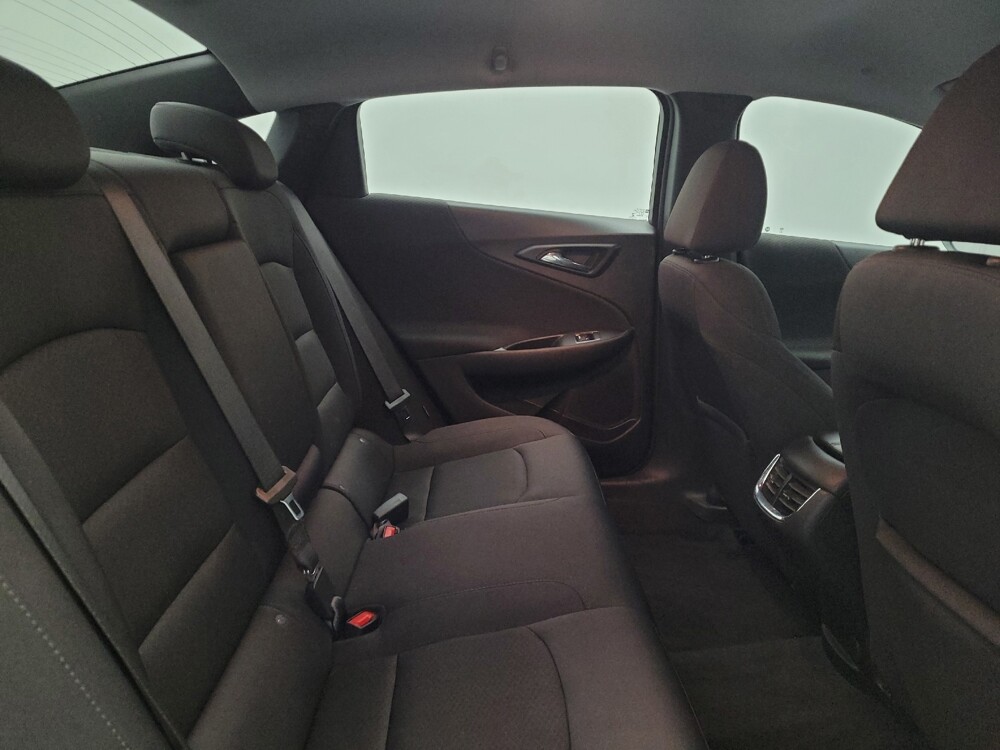 2022 Chevrolet Malibu in Toledo, OH 43617 - 18084990 19