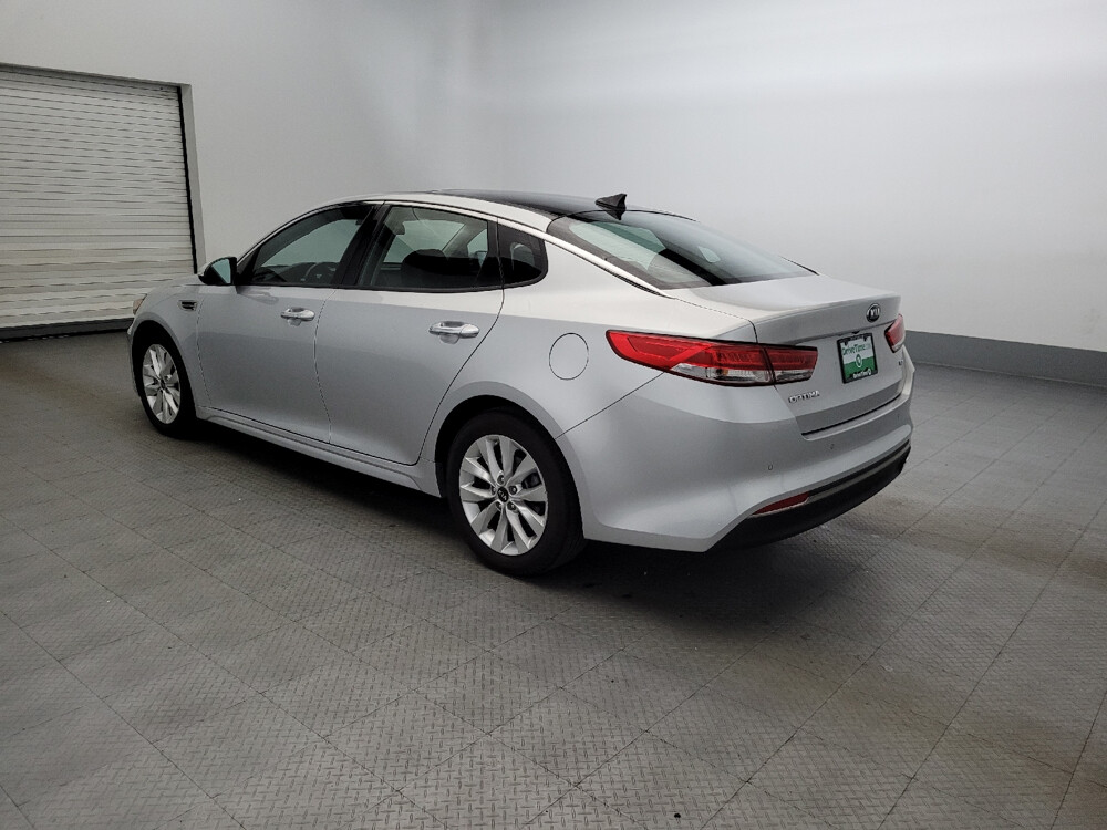 2018 Kia Optima in Allentown, PA 18103 - 18084992 5