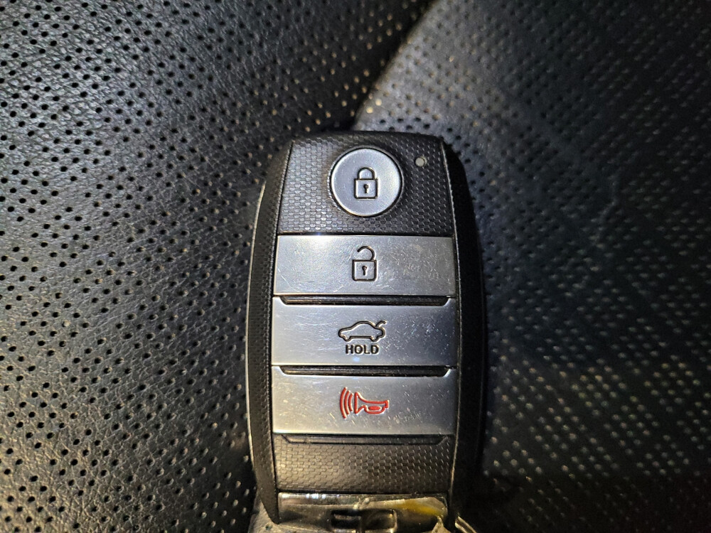 2018 Kia Optima in Allentown, PA 18103 - 18084992 32