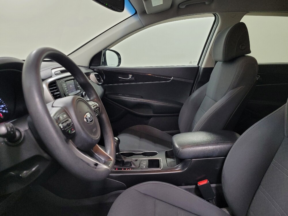 2017 Kia Sorento in Pittsburgh, PA 15236 - 18085003 17