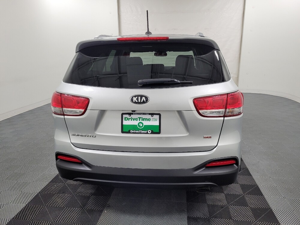 2017 Kia Sorento in Pittsburgh, PA 15236 - 18085003 7
