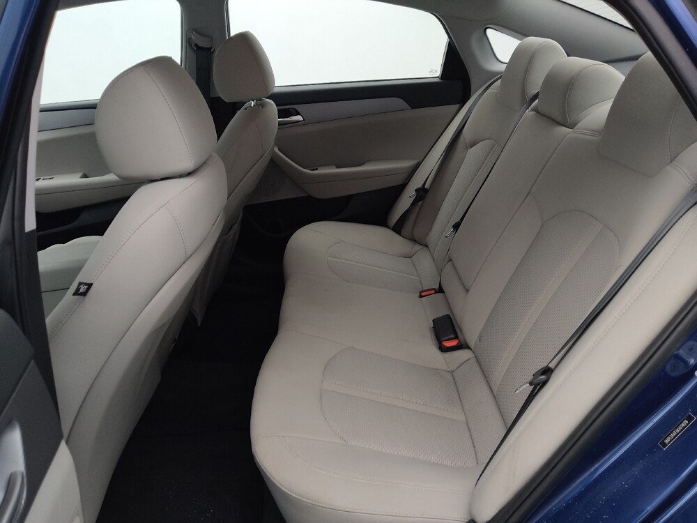 2019 Hyundai Sonata in Gladstone, MO 64118 - 18085009 18