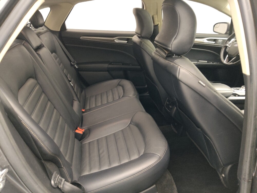 2018 Ford Fusion in Gladstone, MO 64118 - 18085010 19