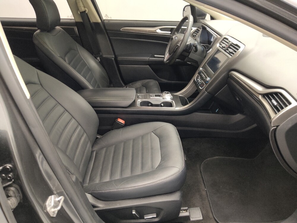 2018 Ford Fusion in Gladstone, MO 64118 - 18085010 21