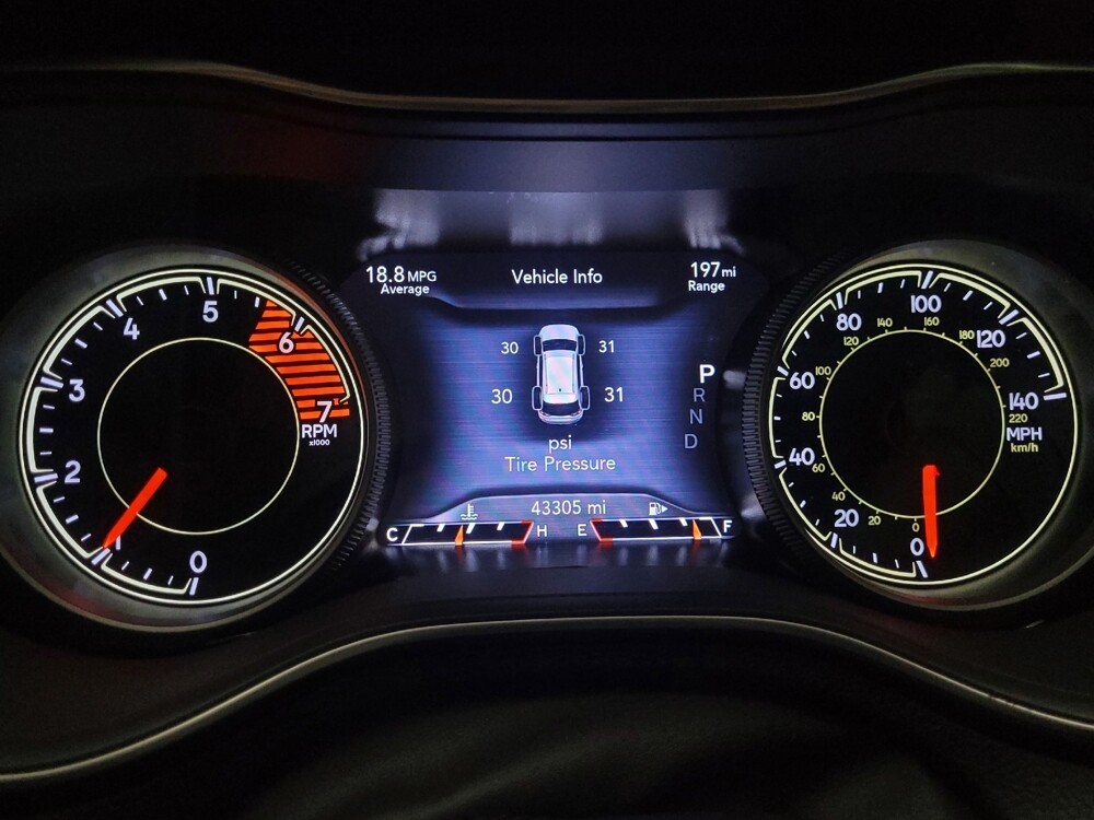 2021 Jeep Cherokee in Des Moines, IA 50310 - 18085012 25