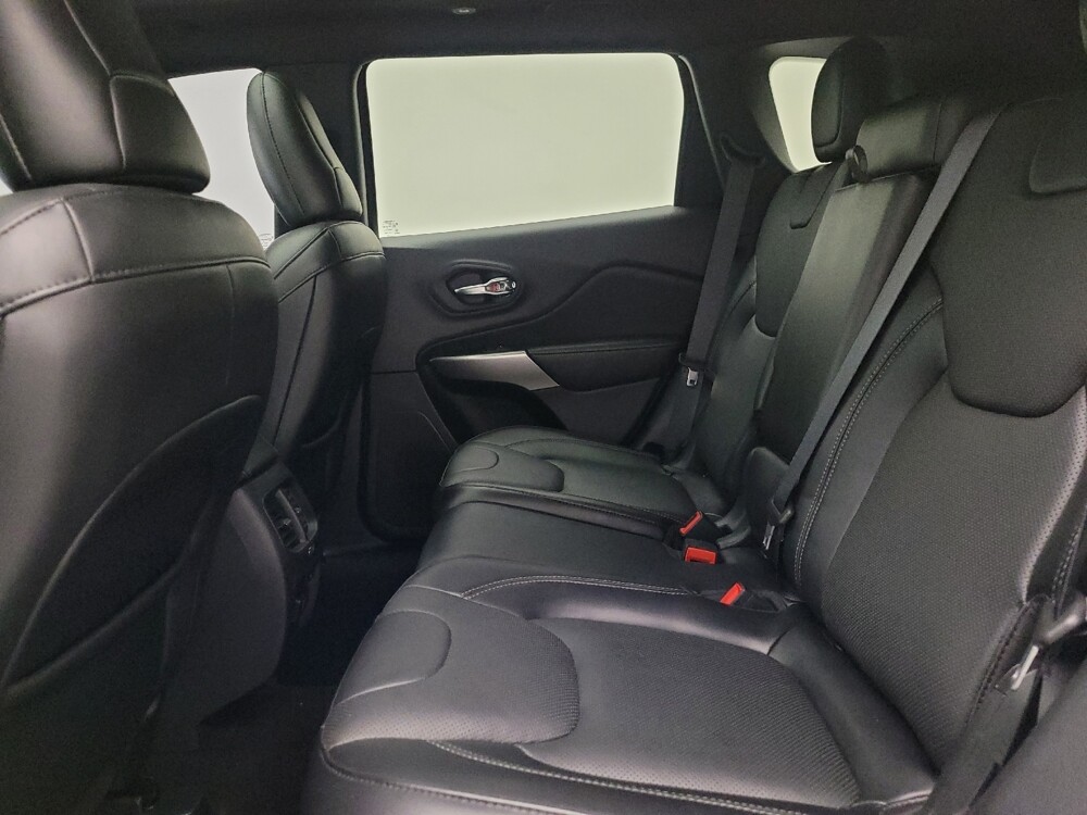 2021 Jeep Cherokee in Des Moines, IA 50310 - 18085012 18