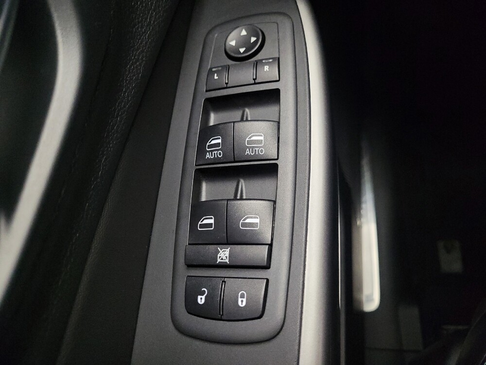 2021 Jeep Cherokee in Des Moines, IA 50310 - 18085012 27