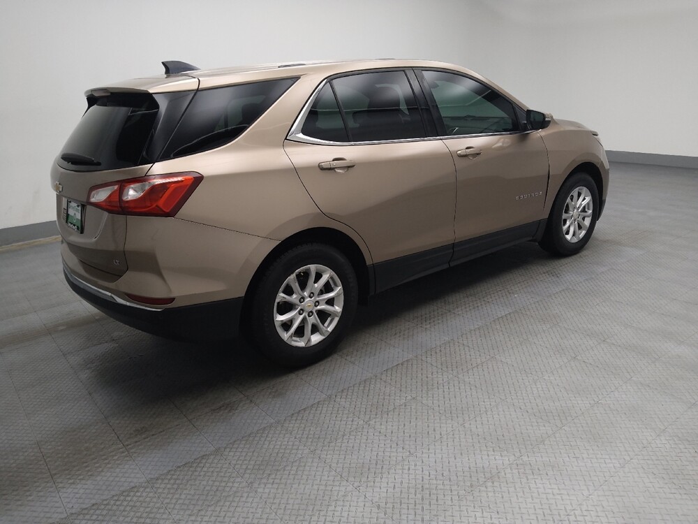 2018 Chevrolet Equinox in St. Louis, MO 63125 - 18085014 10