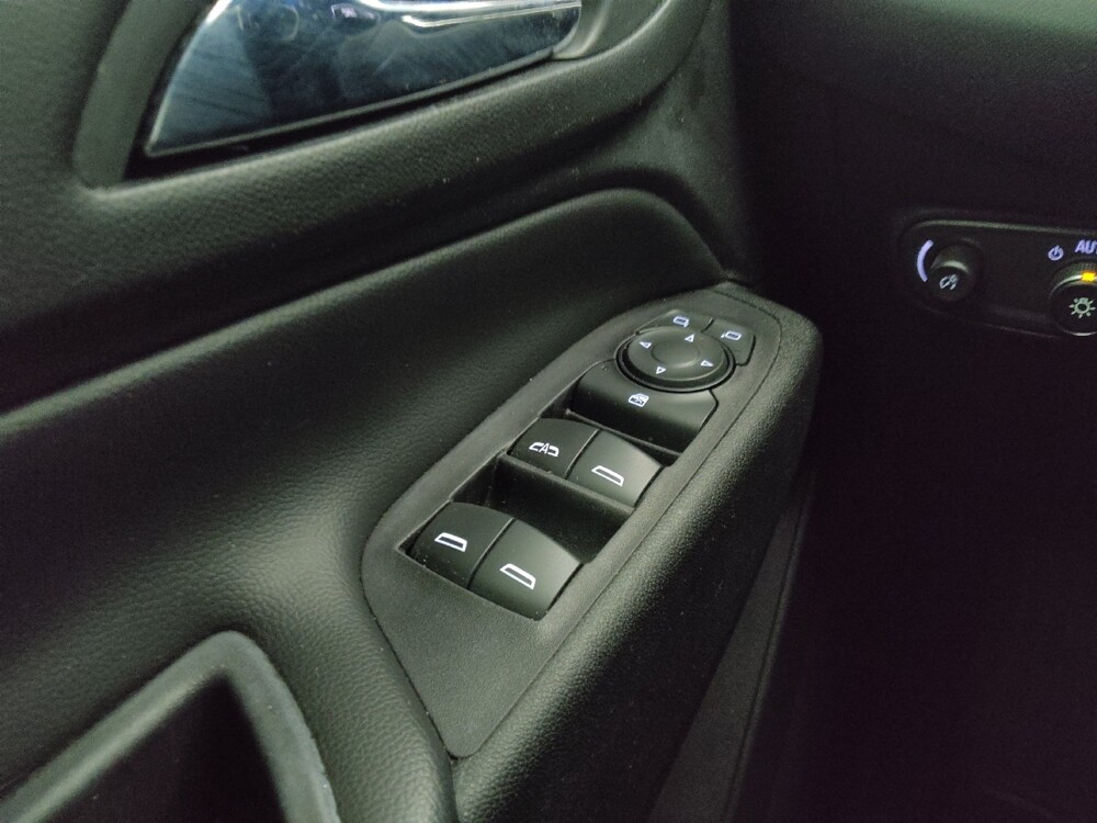 2018 Chevrolet Equinox in St. Louis, MO 63125 - 18085014 27