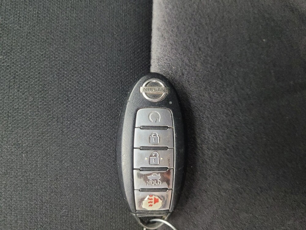 2020 Nissan Sentra in Indianapolis, IN 46219 - 18085020 32