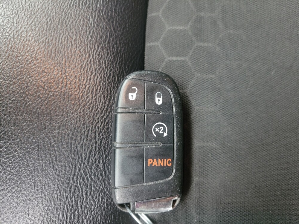 2017 Jeep Compass in Indianapolis, IN 46219 - 18085021 32