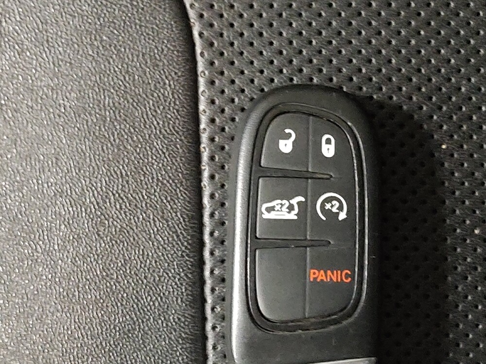 2020 Jeep Cherokee in Tyler, TX 75701 - 18085022 32