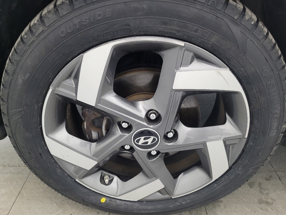 2021 Hyundai Venue in Tampa, FL 33612 - 18085024 31