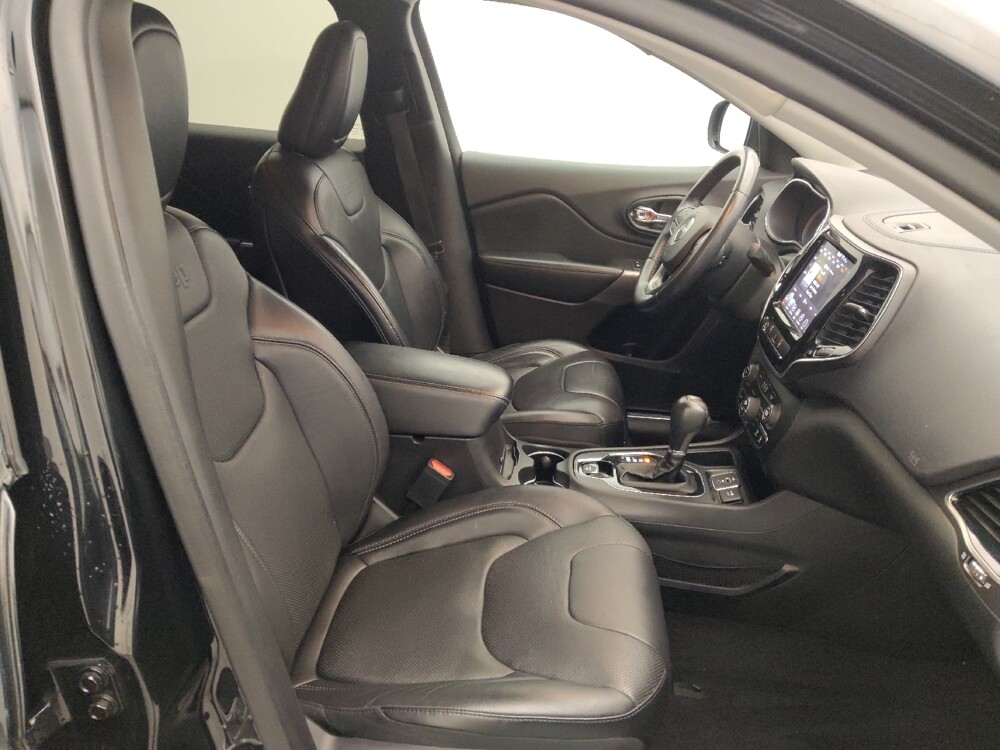 2019 Jeep Cherokee in Houston, TX 77060 - 18085025 21