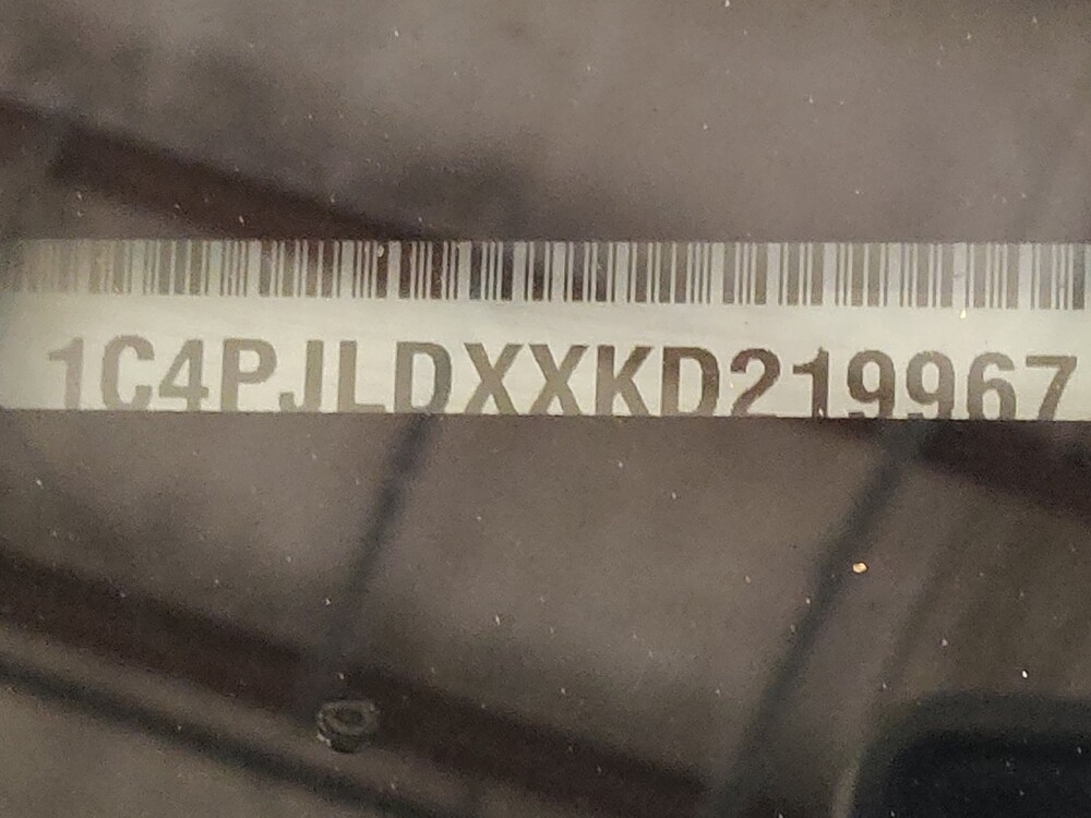 2019 Jeep Cherokee in Houston, TX 77060 - 18085025 33