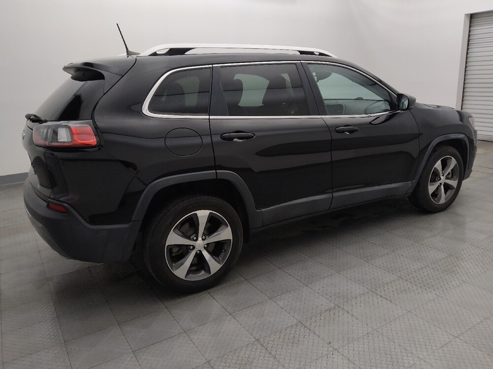 2019 Jeep Cherokee in Houston, TX 77060 - 18085025 10