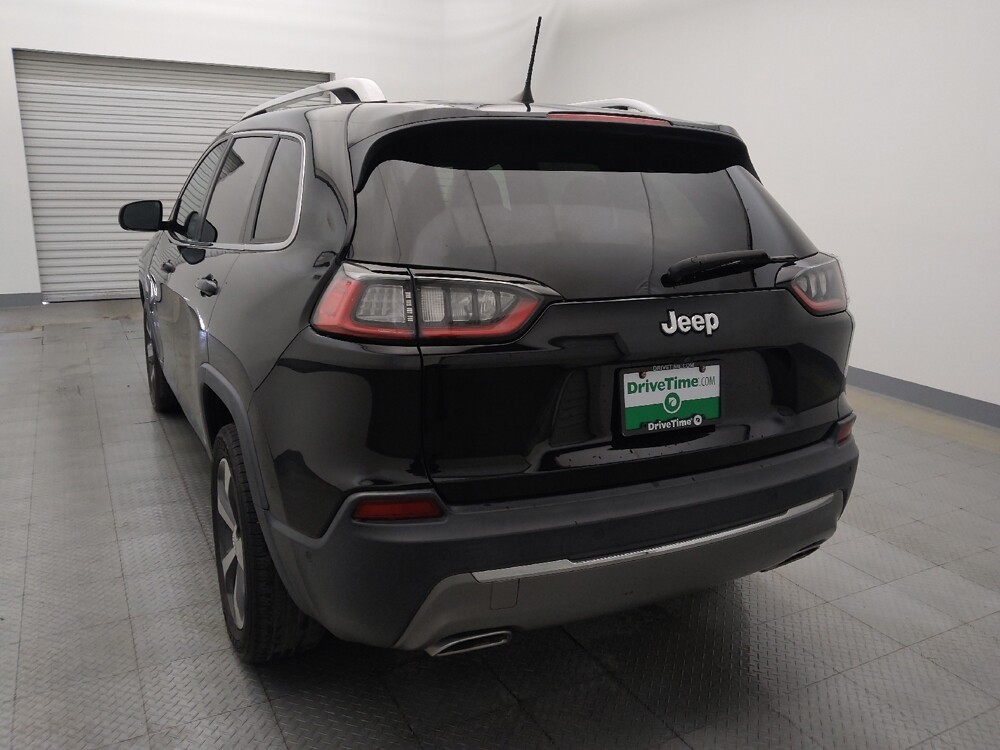 2019 Jeep Cherokee in Houston, TX 77060 - 18085025 6