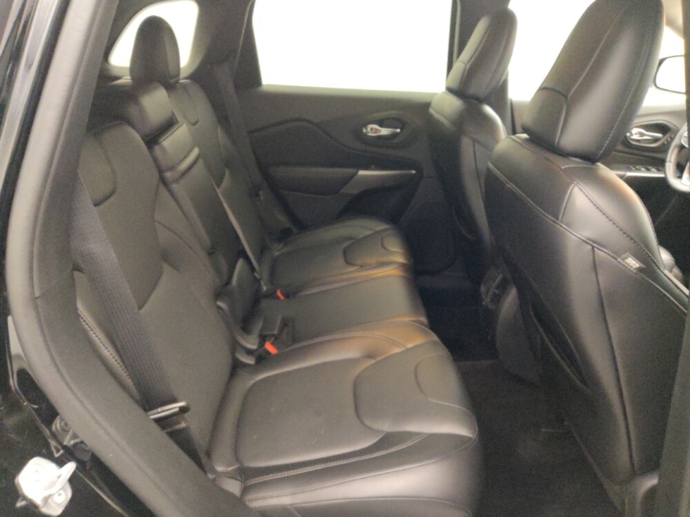 2019 Jeep Cherokee in Houston, TX 77060 - 18085025 19