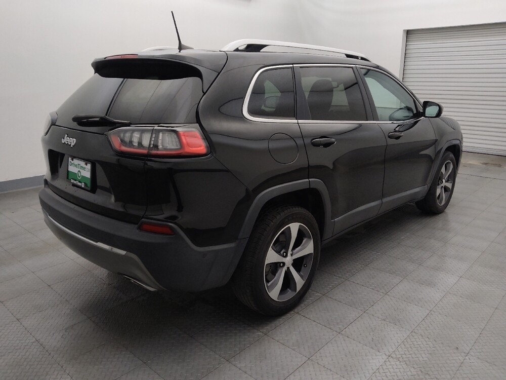 2019 Jeep Cherokee in Houston, TX 77060 - 18085025 9