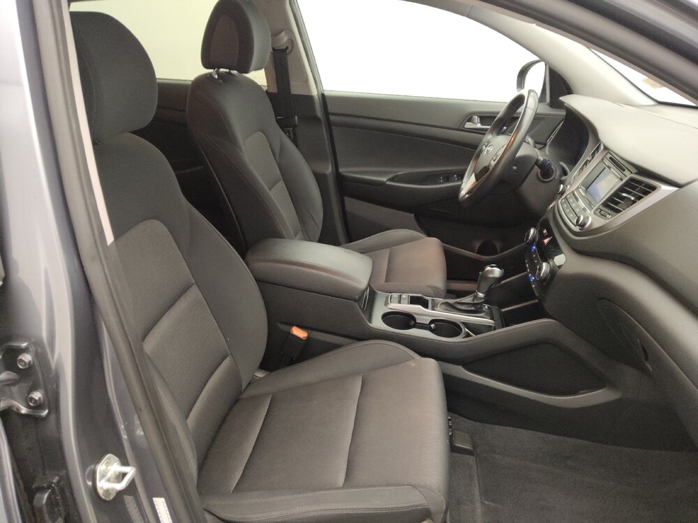2017 Hyundai Tucson in Houston, TX 77060 - 18085031 21