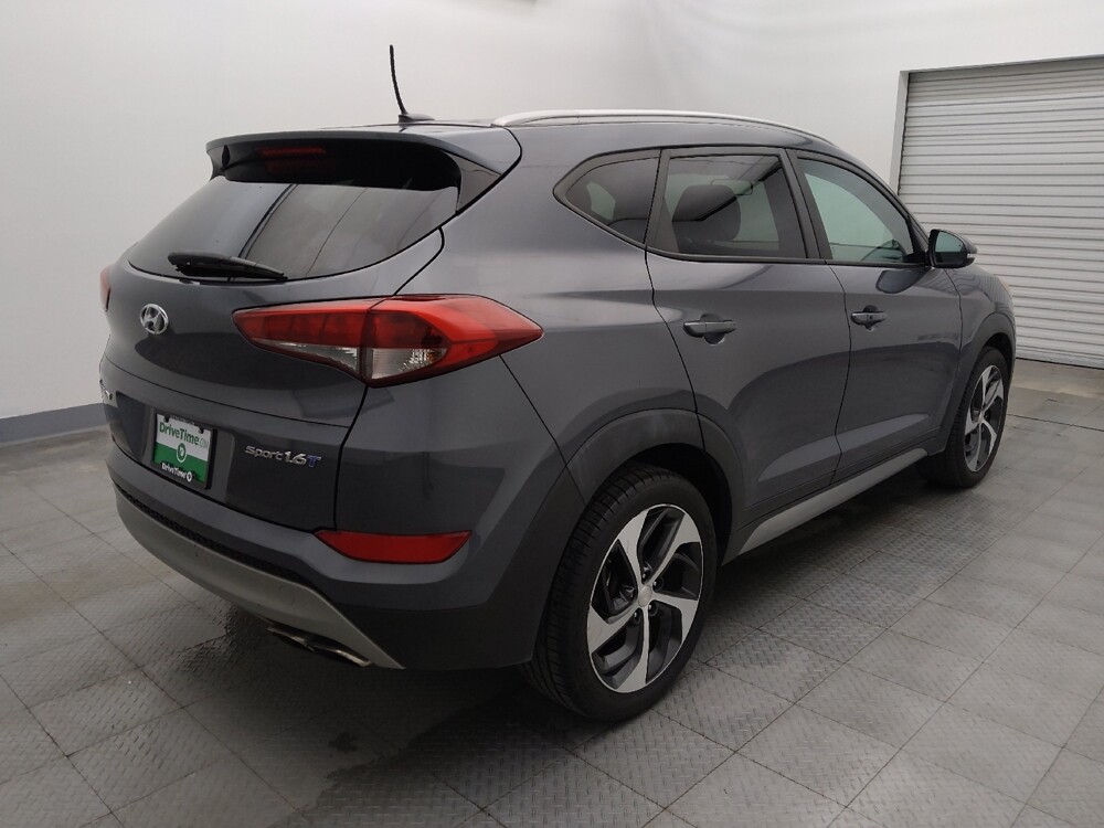 2017 Hyundai Tucson in Houston, TX 77060 - 18085031 9