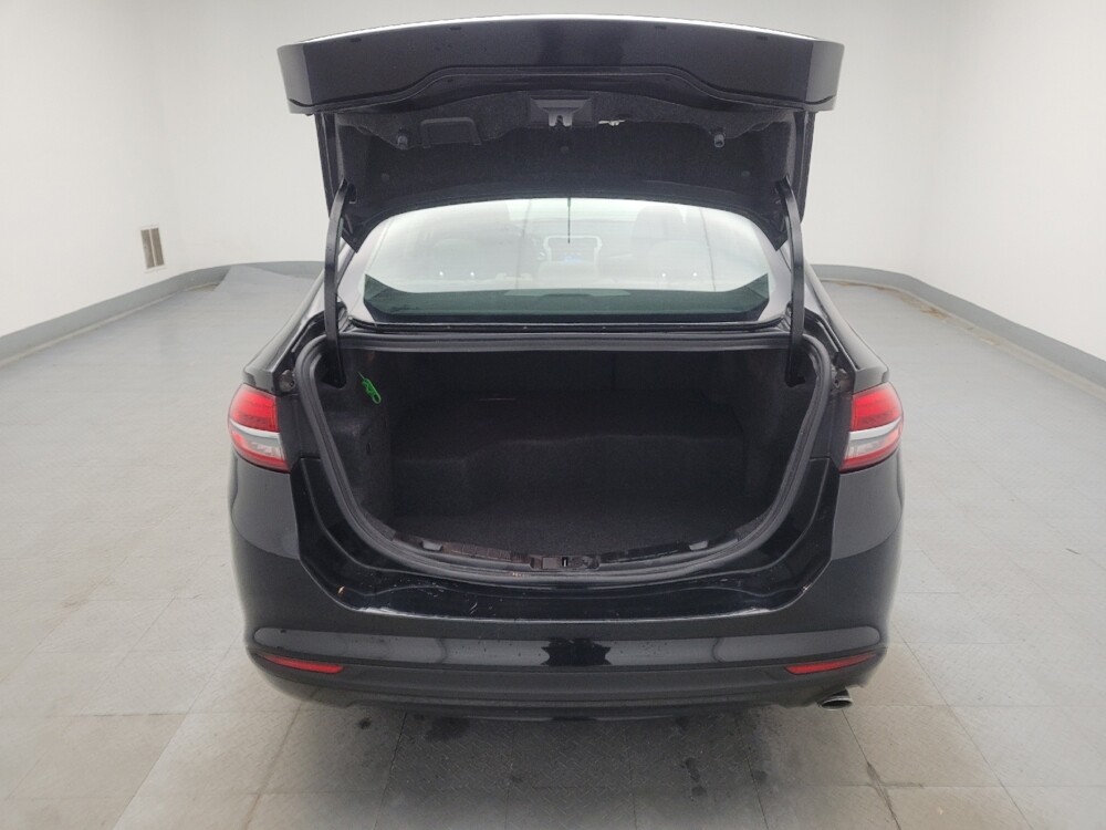 2017 Ford Fusion in Louisville, KY 40258 - 18085033 29