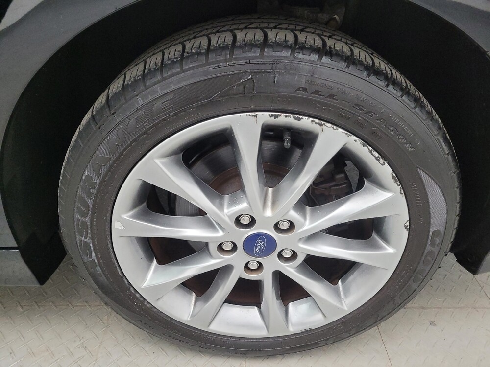 2017 Ford Fusion in Louisville, KY 40258 - 18085033 31