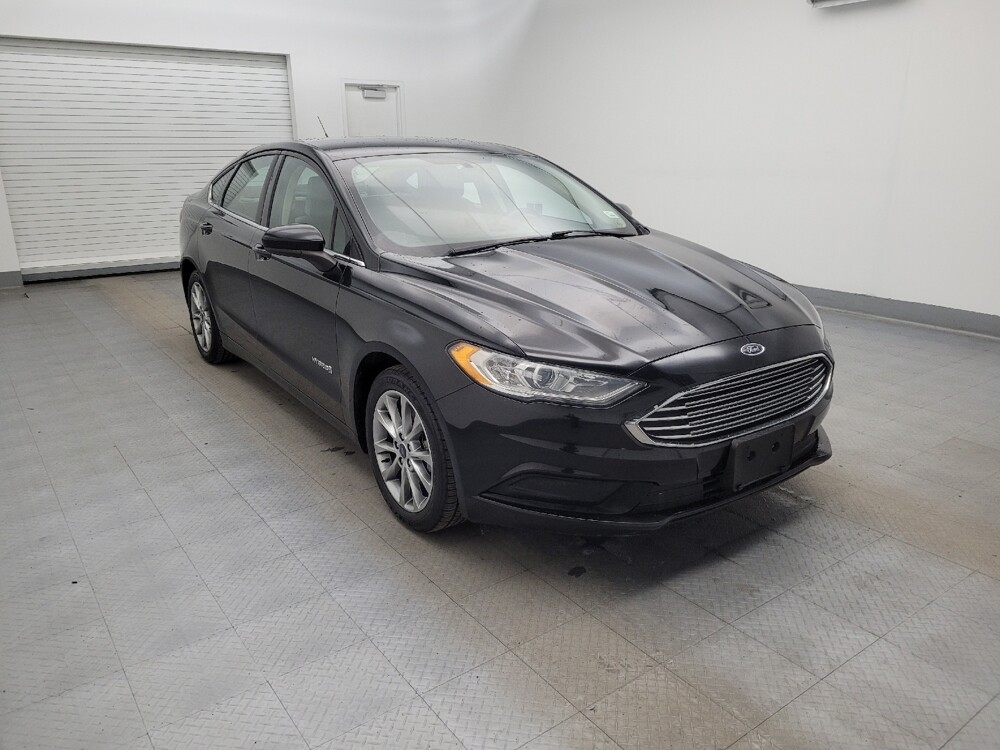 2017 Ford Fusion in Louisville, KY 40258 - 18085033 13