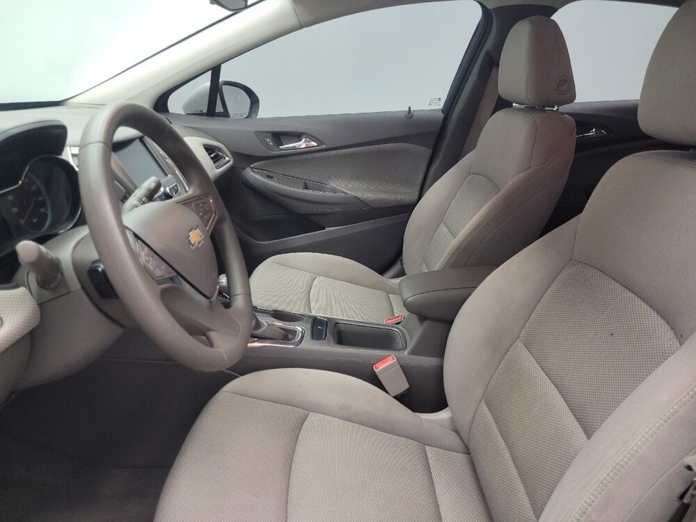 2016 Chevrolet Cruze in Indianapolis, IN 46222 - 18085035 17