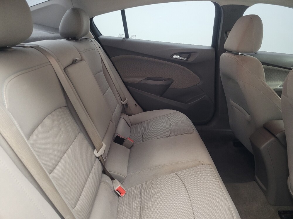 2016 Chevrolet Cruze in Indianapolis, IN 46222 - 18085035 19