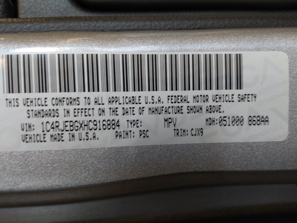 2017 Jeep Grand Cherokee in West Palm Beach, FL 33409 - 18085046 33