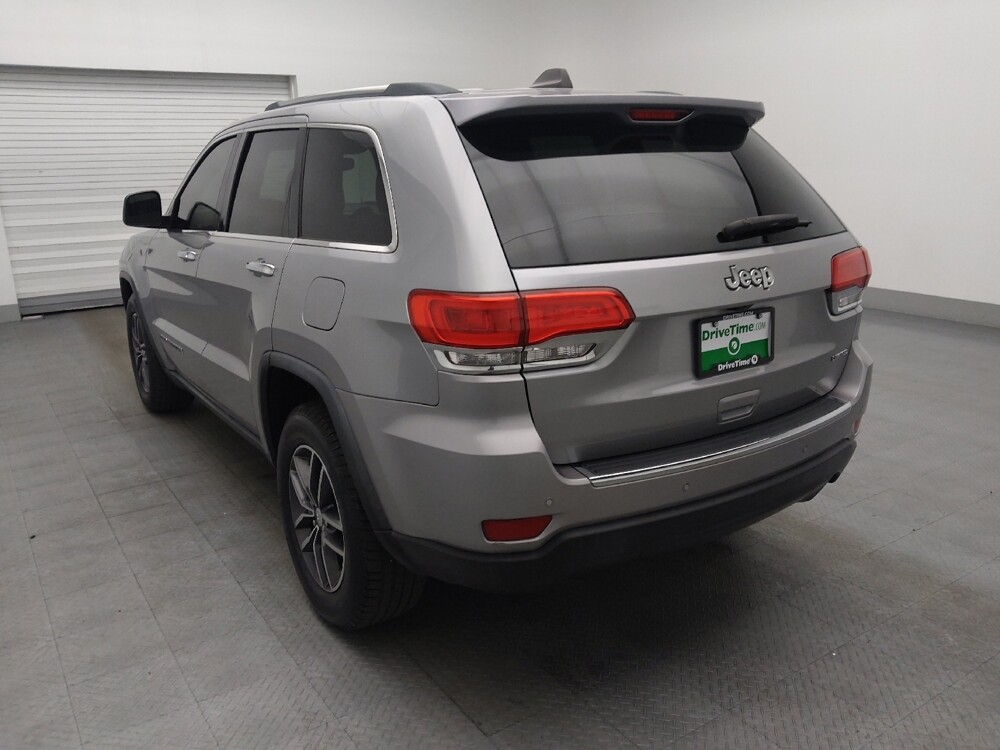 2017 Jeep Grand Cherokee in West Palm Beach, FL 33409 - 18085046 5