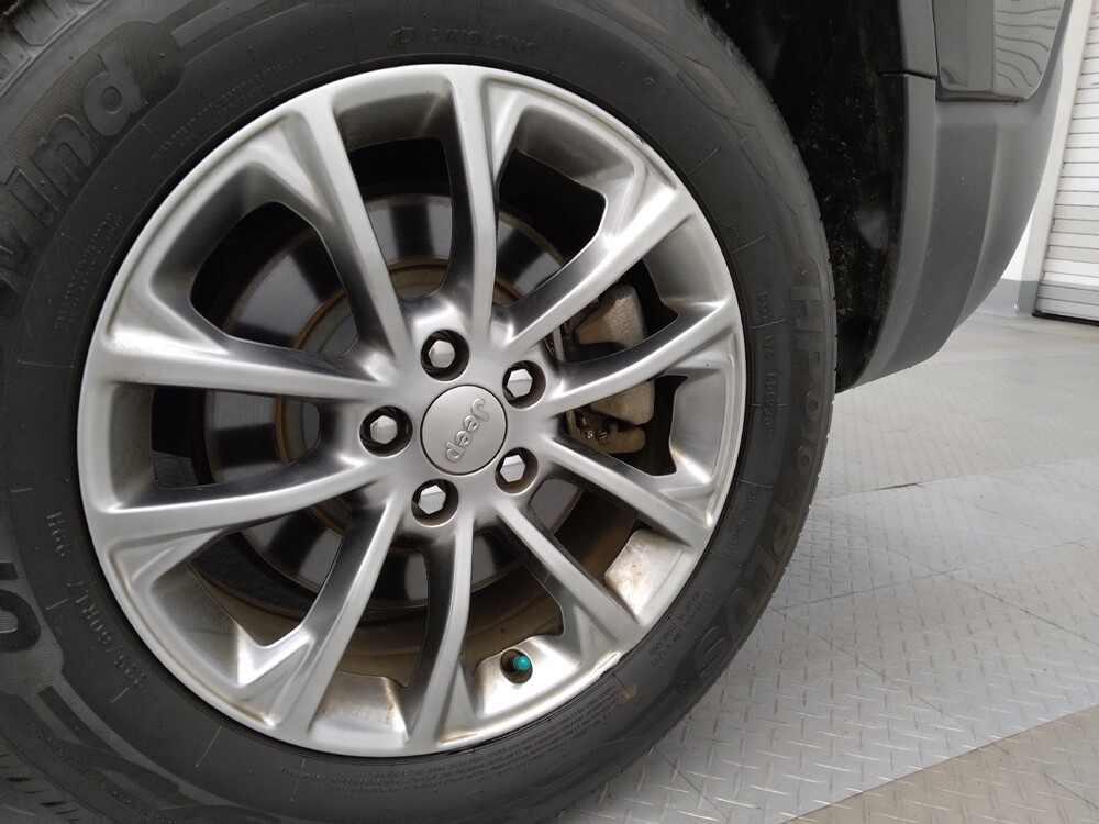 2019 Jeep Cherokee in Lakewood, CO 80215 - 18085049 31