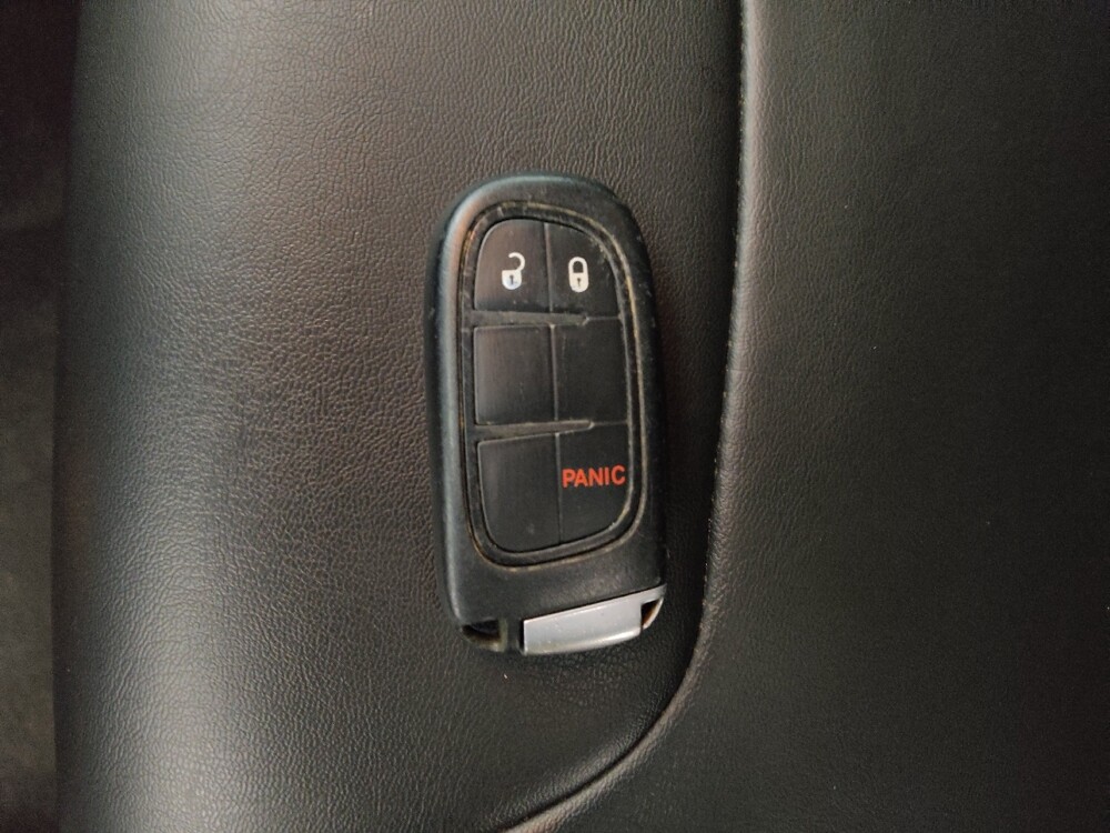 2019 Jeep Cherokee in Lakewood, CO 80215 - 18085049 32