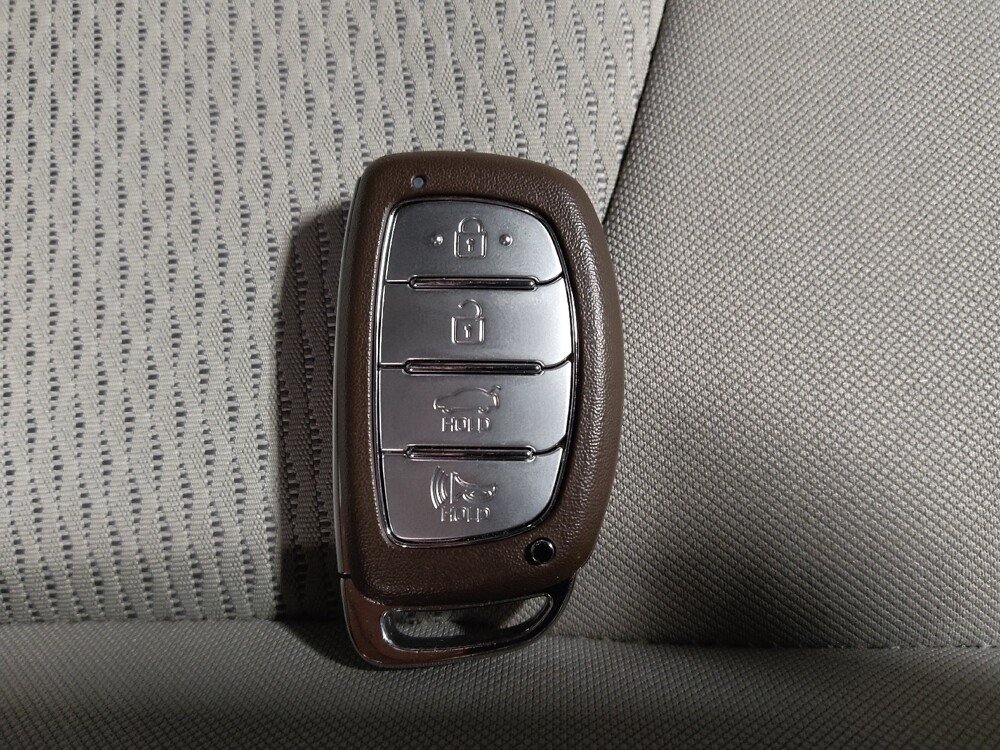 2018 Hyundai Sonata in Jacksonville, FL 32225 - 18085054 32