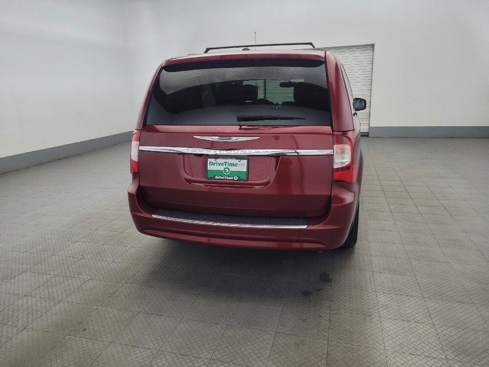 2016 Chrysler Town & Country in Chesapeake, VA 23320 - 18085064 7