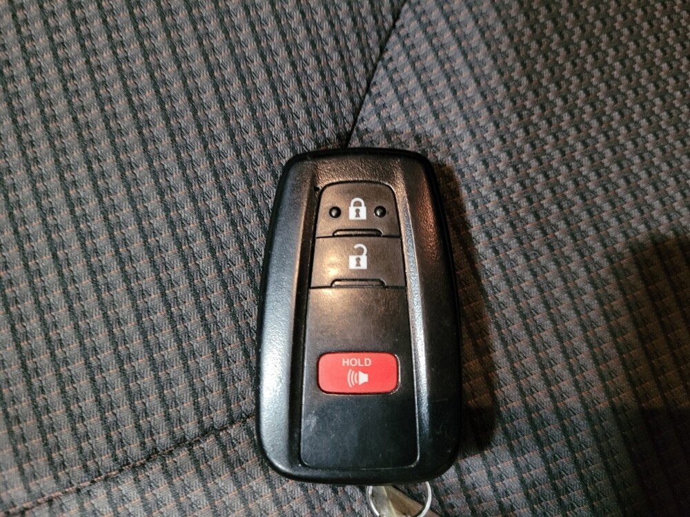 2022 Toyota Highlander in Allentown, PA 18103 - 18085069 32