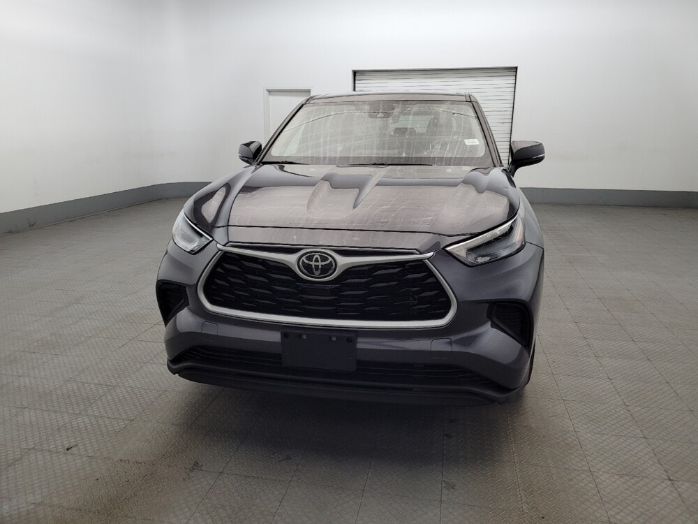2022 Toyota Highlander in Allentown, PA 18103 - 18085069 15