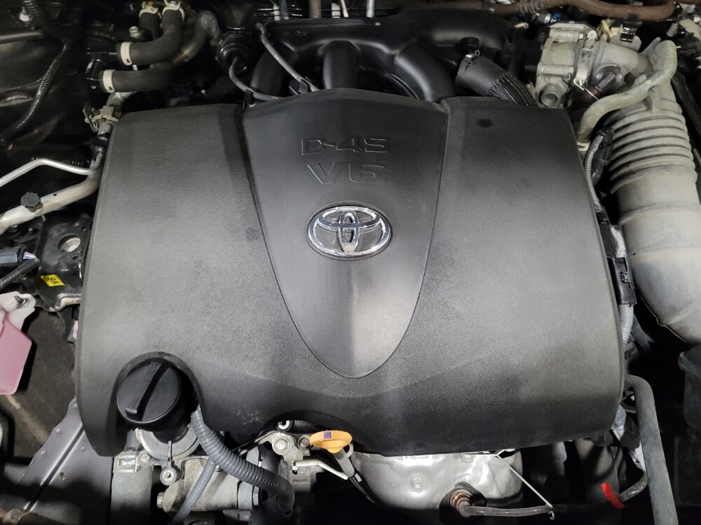 2022 Toyota Highlander in Allentown, PA 18103 - 18085069 30