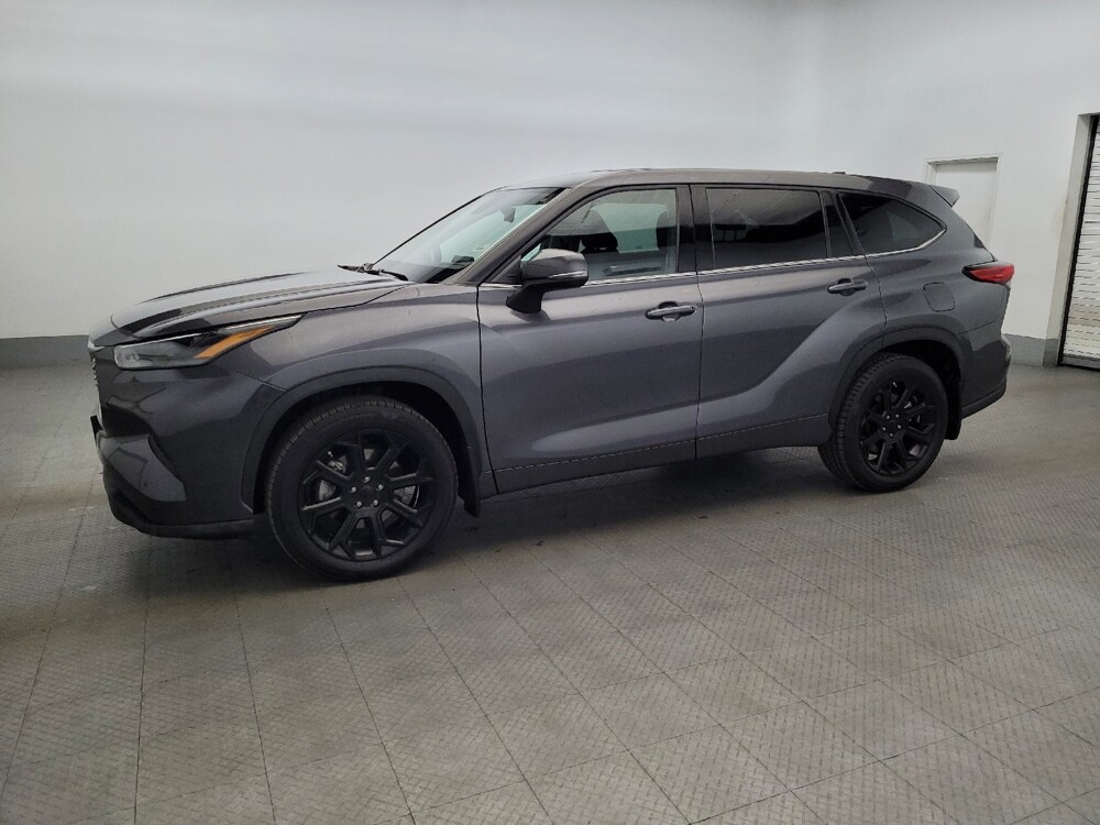 2022 Toyota Highlander in Allentown, PA 18103 - 18085069 2