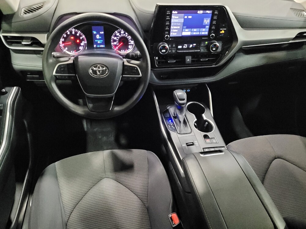 2022 Toyota Highlander in Allentown, PA 18103 - 18085069 22