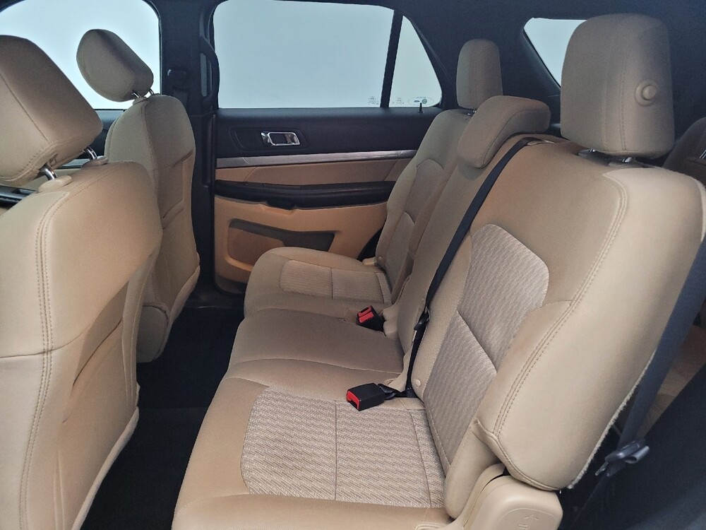2017 Ford Explorer in Memphis, TN 38115 - 18085076 18