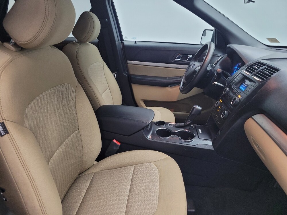 2017 Ford Explorer in Memphis, TN 38115 - 18085076 21