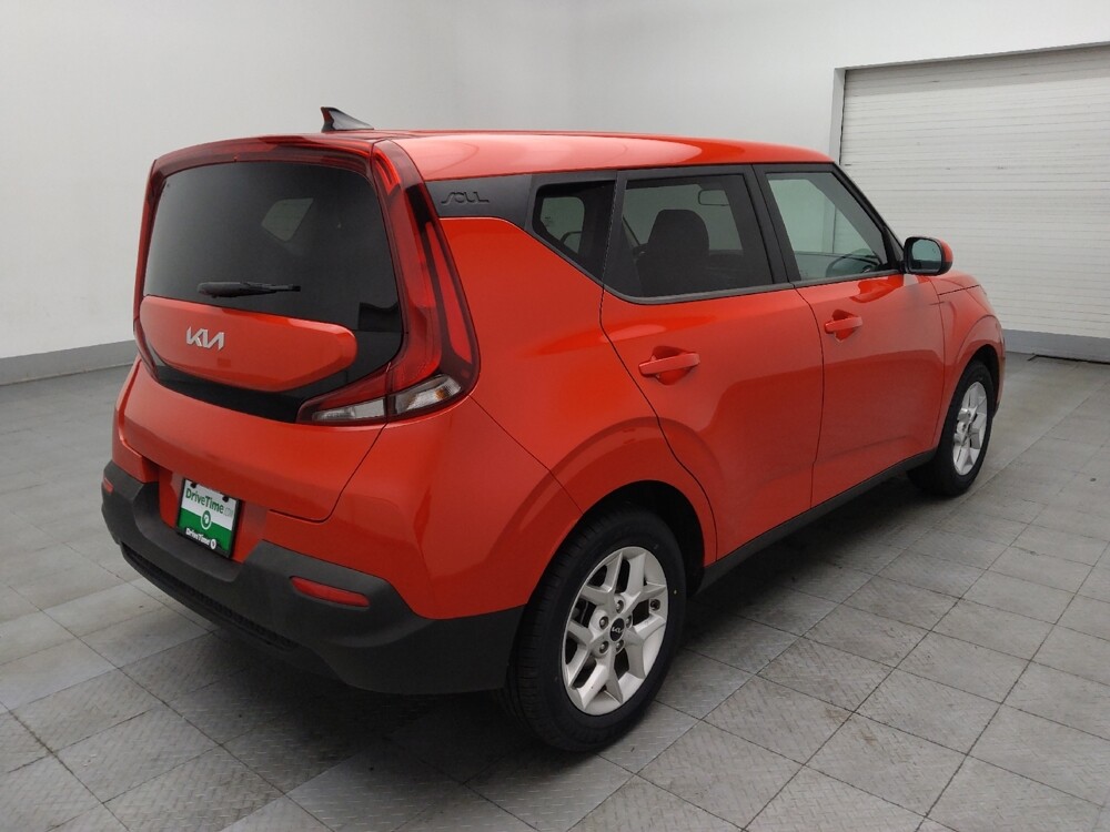 2022 Kia Soul in Columbus, GA 31909 - 18085105 9