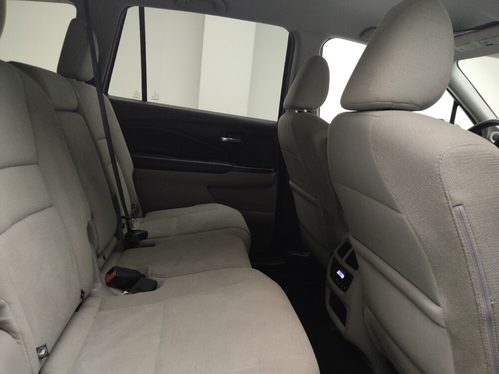 2016 Honda Pilot in Taylor, MI 48180 - 18085106 19